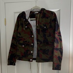LL Bean Signature Camo Light Jacket
